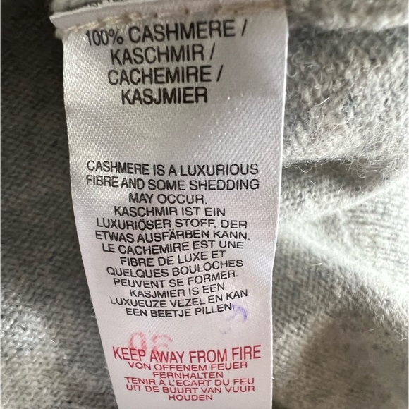 SCOTT & SCOTT  London 100%. Cashmere v-neck sweater orange col stripe on sleeve - Picture 6 of 6